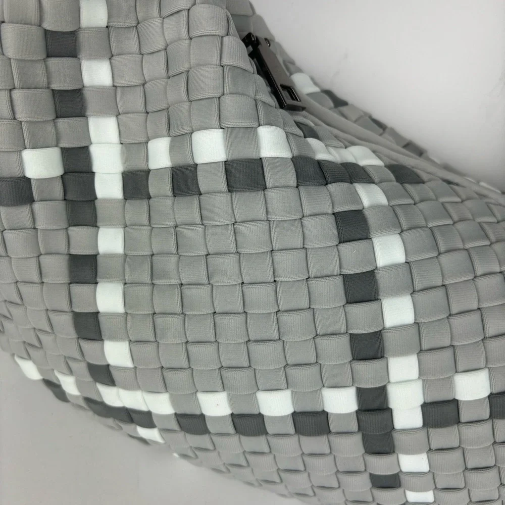 Haute Shores/Carrie Aspen-Mini Woven Hobo Bag in Grey-EUC